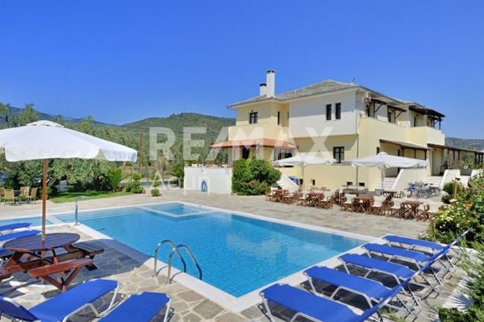 Image No.1-10 Bed Hotel for sale