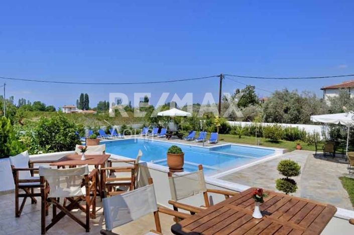 Image No.2-Un hôtel de 10 chambres à vendre à Magnésie