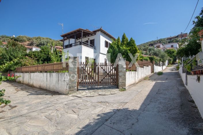 Image No.19-4 Bed Property for sale