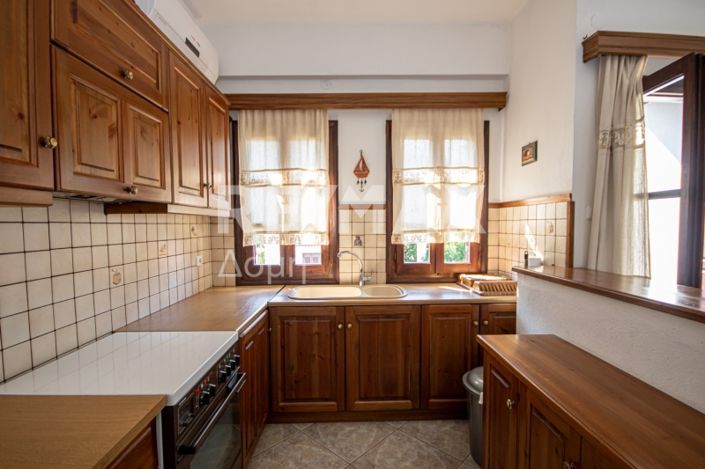 Image No.26-4 Bed Property for sale