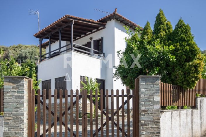Image No.1-4 Bed House for sale