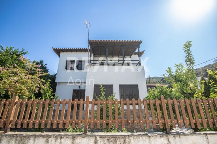 Image No.22-4 Bed Property for sale