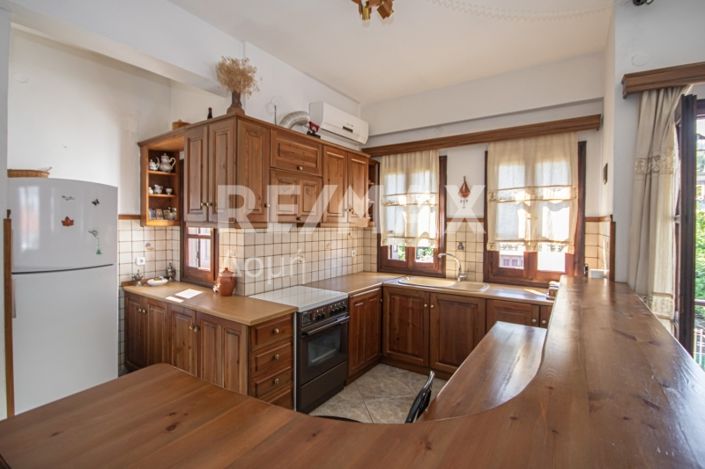 Image No.42-4 Bed Property for sale