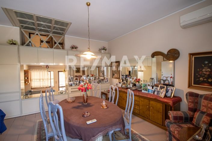 Image No.30-4 Bed Maisonette for sale