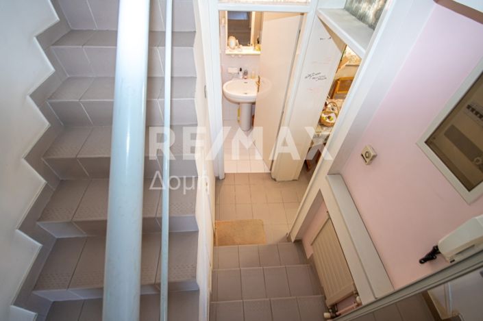 Image No.40-4 Bed Maisonette for sale