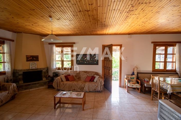 Image No.8-3 Bed House for sale