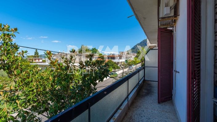 Image No.61-11 Bed Property for sale