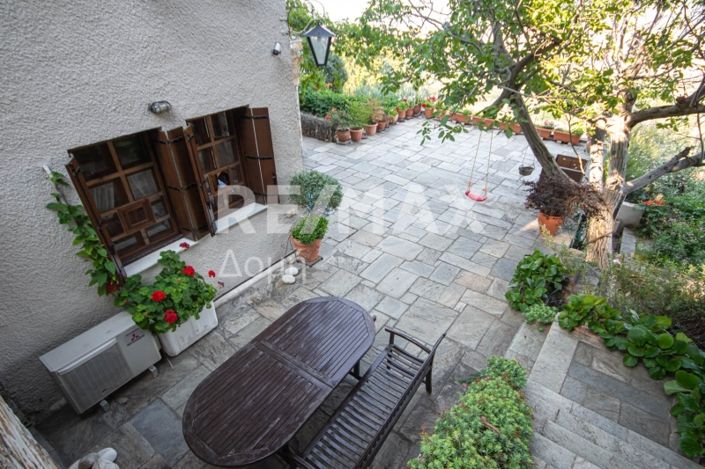 Image No.32-4 Bed Maisonette for sale