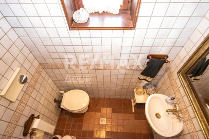 Image No.66-4 Bed Maisonette for sale