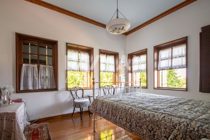 Image No.70-4 Bed Maisonette for sale