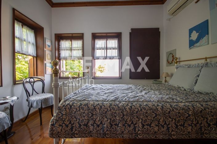 Image No.71-4 Bed Maisonette for sale