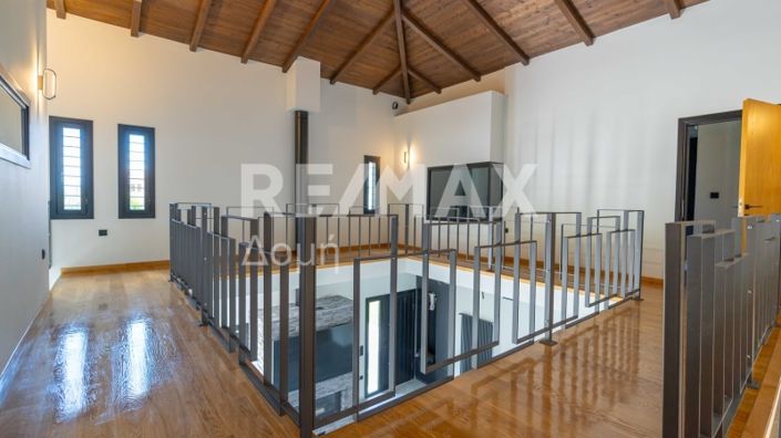 Image No.16-4 Bed Maisonette for sale
