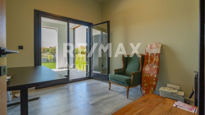 Image No.25-4 Bed Maisonette for sale