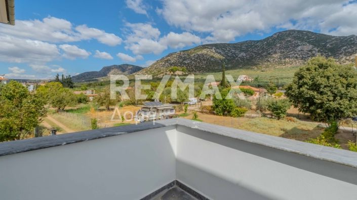 Image No.44-4 Bed Maisonette for sale