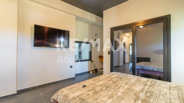 Image No.49-4 Bed Maisonette for sale