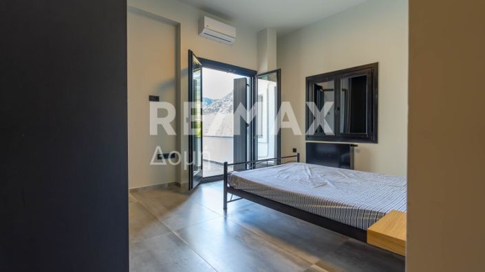 Image No.52-4 Bed Maisonette for sale