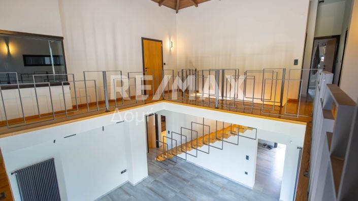 Image No.67-4 Bed Maisonette for sale