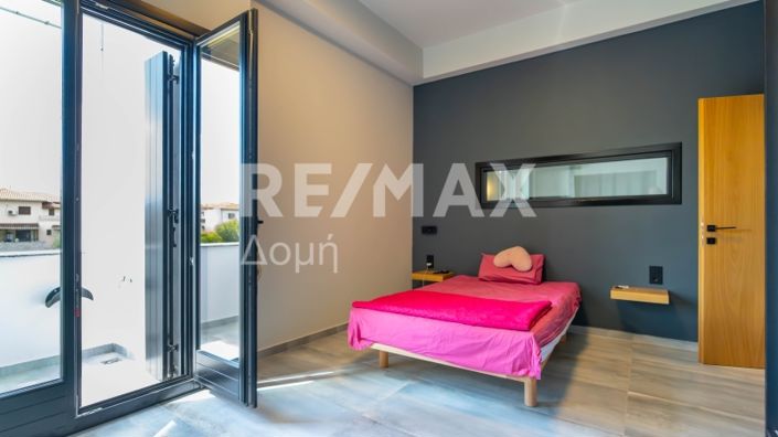 Image No.71-4 Bed Maisonette for sale