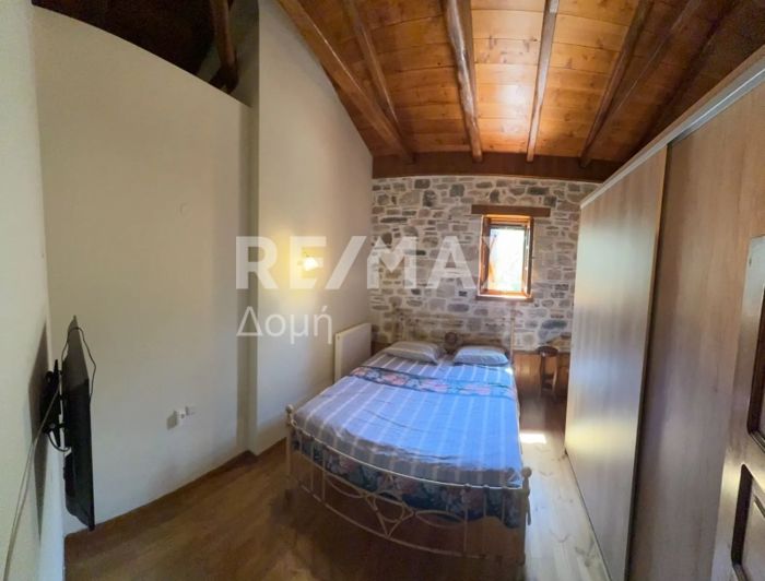 Image No.8-2 Bed House for sale