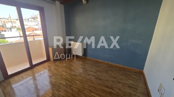 Image No.20-4 Bed Maisonette for sale