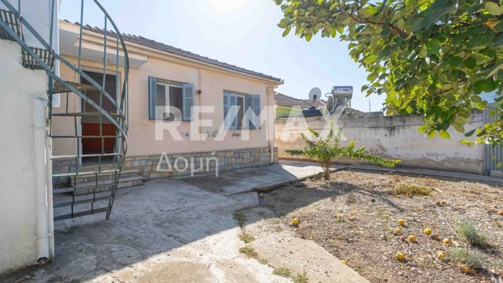 Image No.15-2 Bed Property for sale