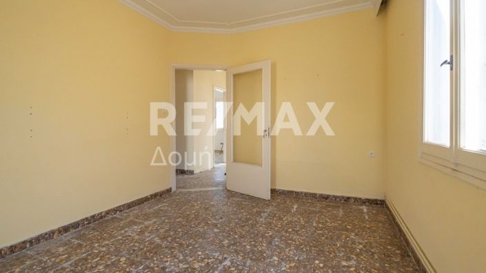 Image No.25-2 Bed Property for sale