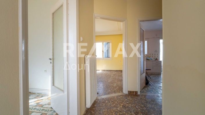 Image No.28-2 Bed Property for sale