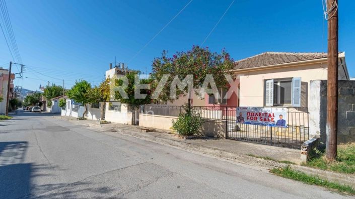 Image No.53-2 Bed Property for sale