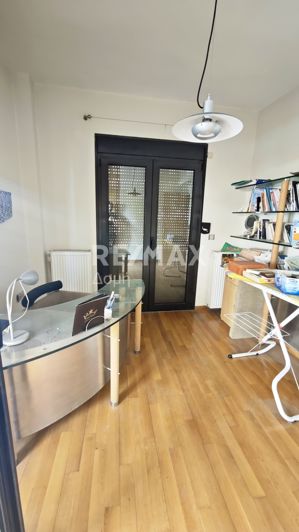 Image No.10-3 Bed Property for sale