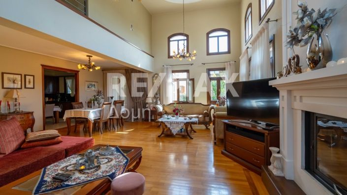 Image No.18-4 Bed Property for sale