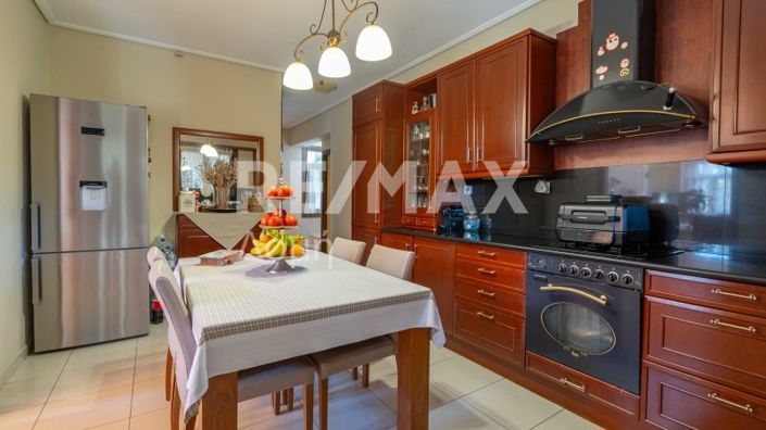 Image No.22-4 Bed Property for sale