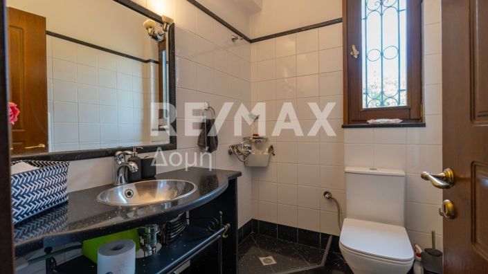 Image No.25-4 Bed Property for sale