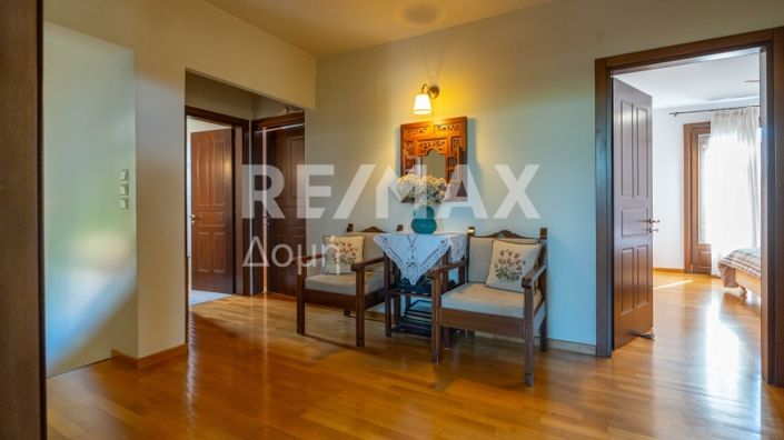 Image No.33-4 Bed Property for sale