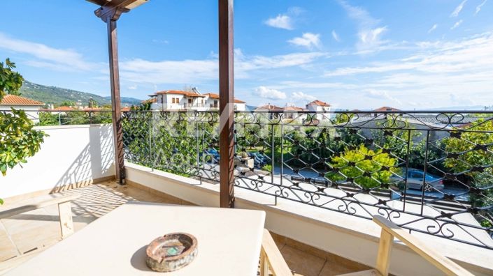 Image No.5-Villa de 6 chambres à vendre à Magnésie