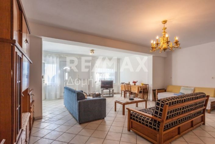 Image No.8-Propriété de 4 chambres à vendre à Magnésie