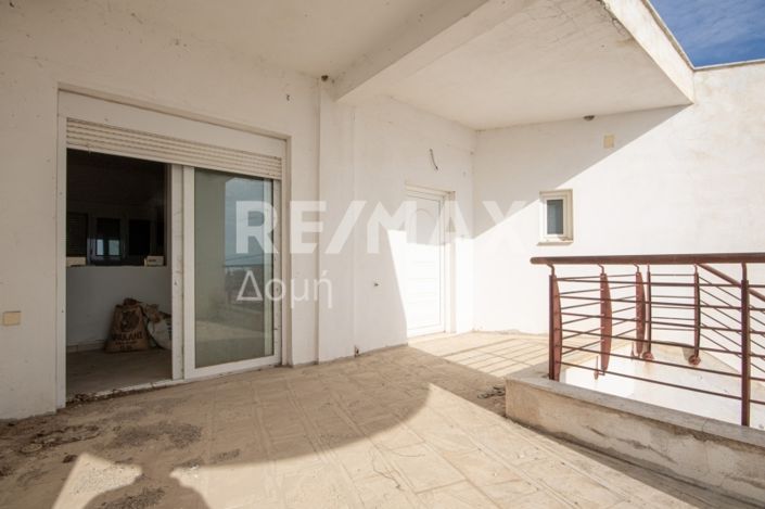 Image No.18-3 Bed Maisonette for sale