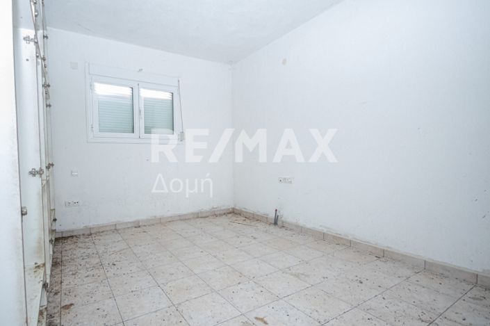 Image No.28-3 Bed Maisonette for sale