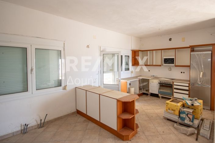 Image No.9-3 Bed Maisonette for sale