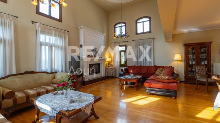 Image No.15-4 Bed Property for sale