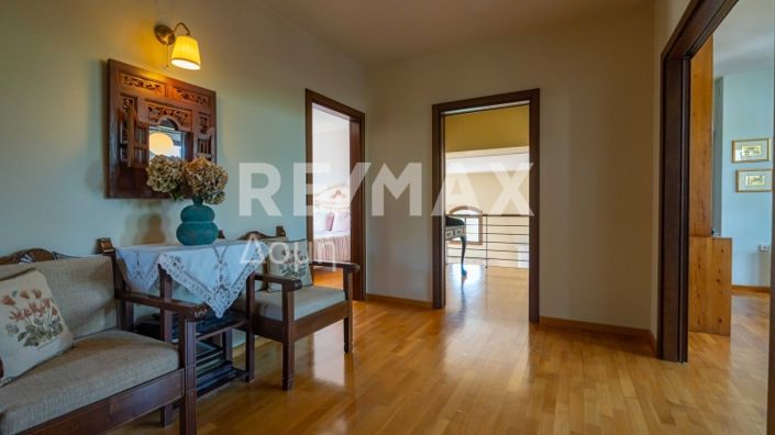 Image No.30-4 Bed Property for sale