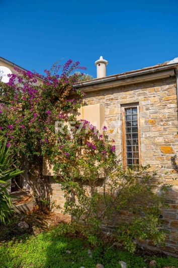 Image No.20-2 Bed Property for sale