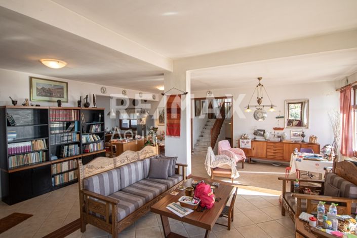 Image No.22-Maisonette de 4 chambres à vendre à Magnésie