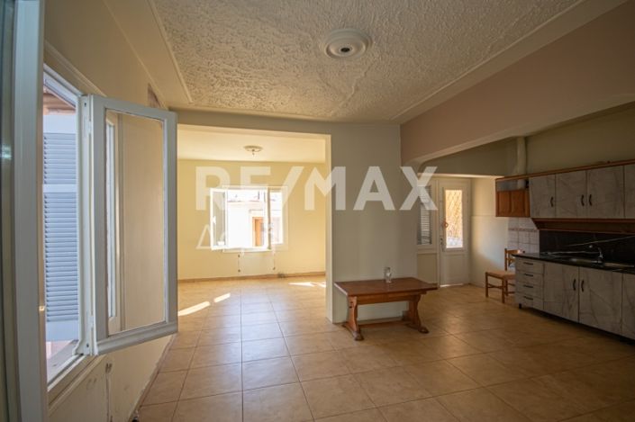 Image No.35-2 Bed House for sale