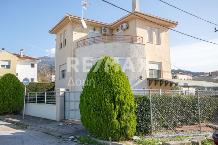 Image No.33-Maisonette for sale