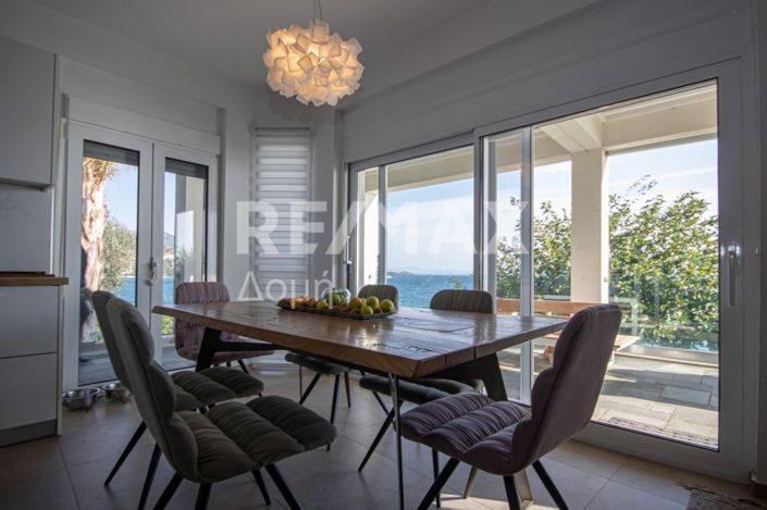 Image No.13-4 Bed Property for sale