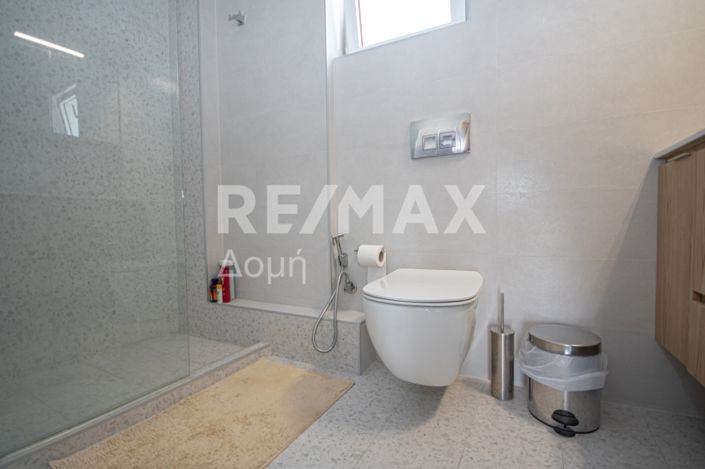 Image No.27-4 Bed Property for sale