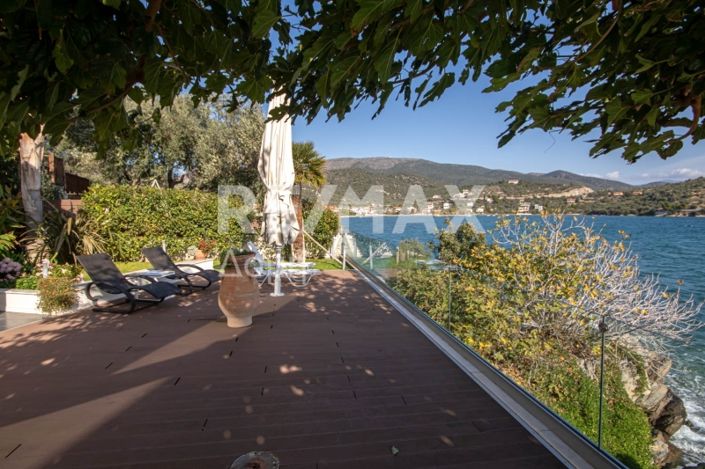 Image No.40-4 Bed Property for sale