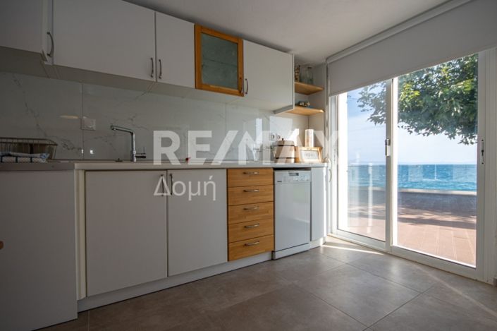 Image No.43-4 Bed Property for sale