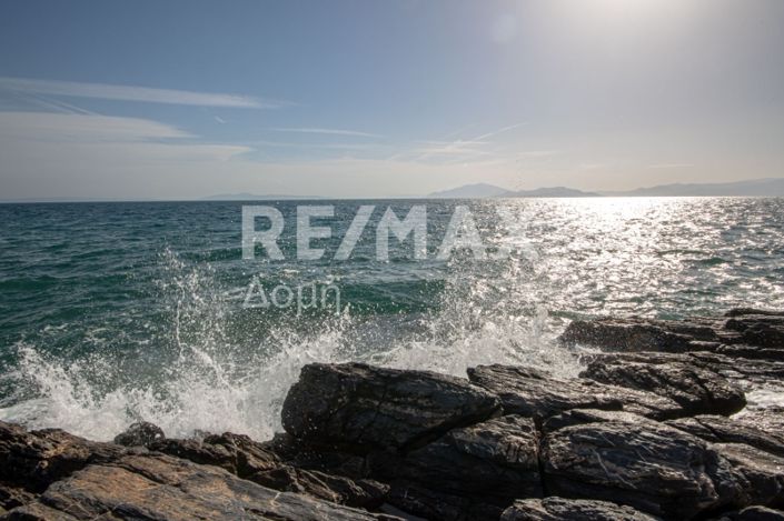 Image No.60-4 Bed Property for sale