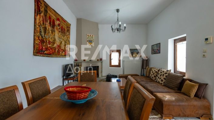 Image No.11-3 Bed House for sale